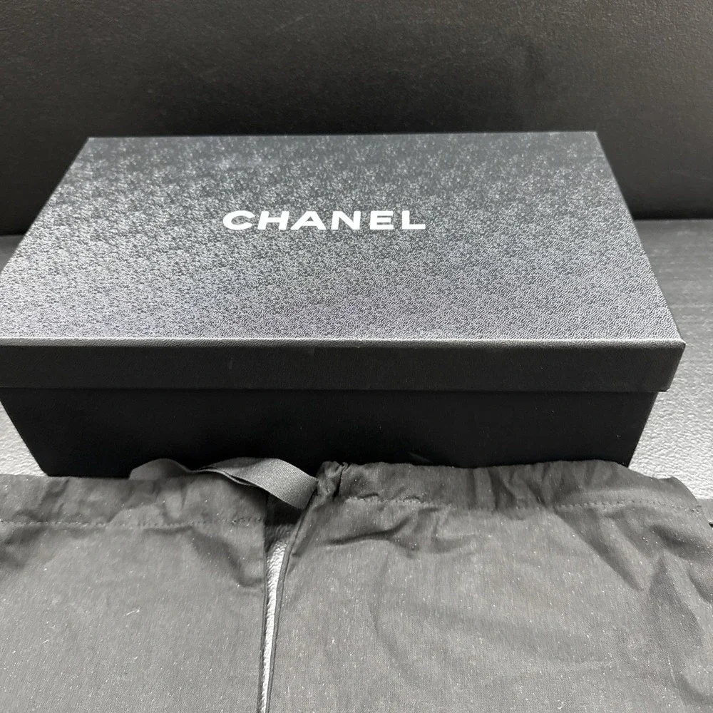 CHANEL authentic used bag